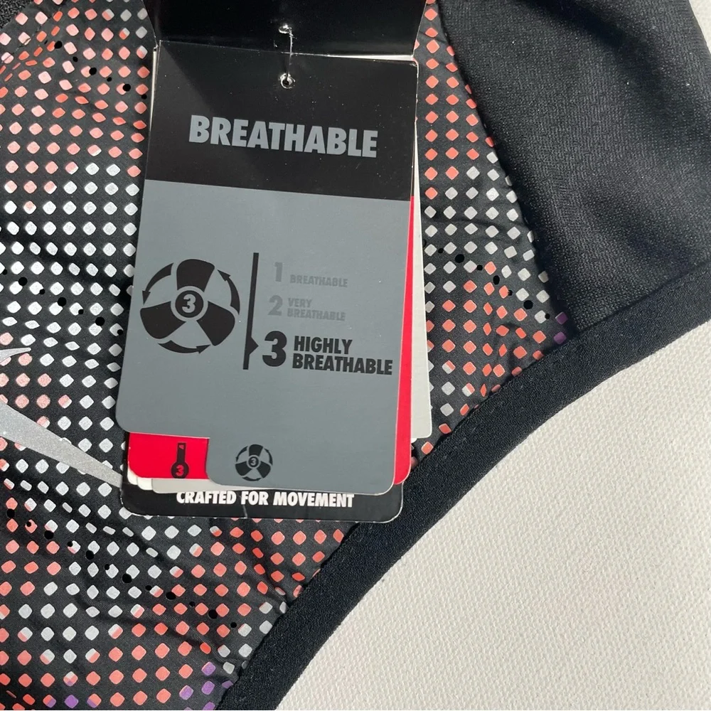 Nike Aeroloft Women’s Running Vest XS – NWT – Reflective Winter Outdoor